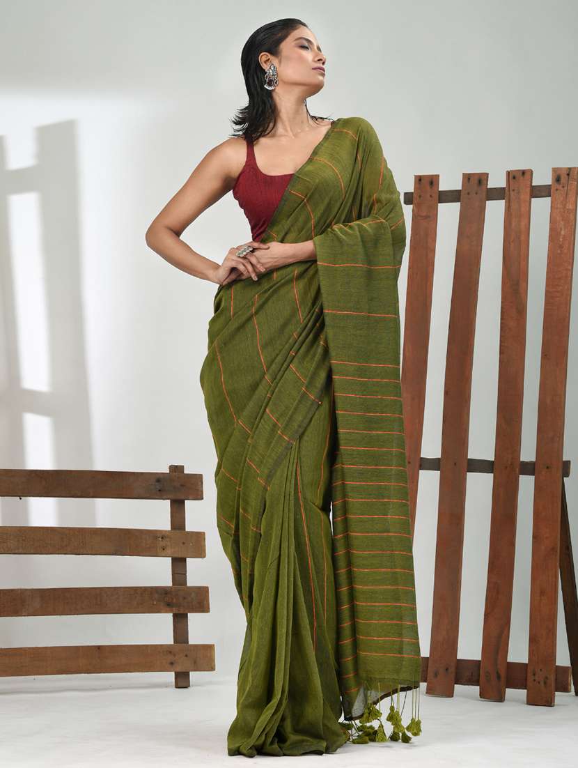 women striped handloom saree with blouse - 21839789 -  Standard Image - 1