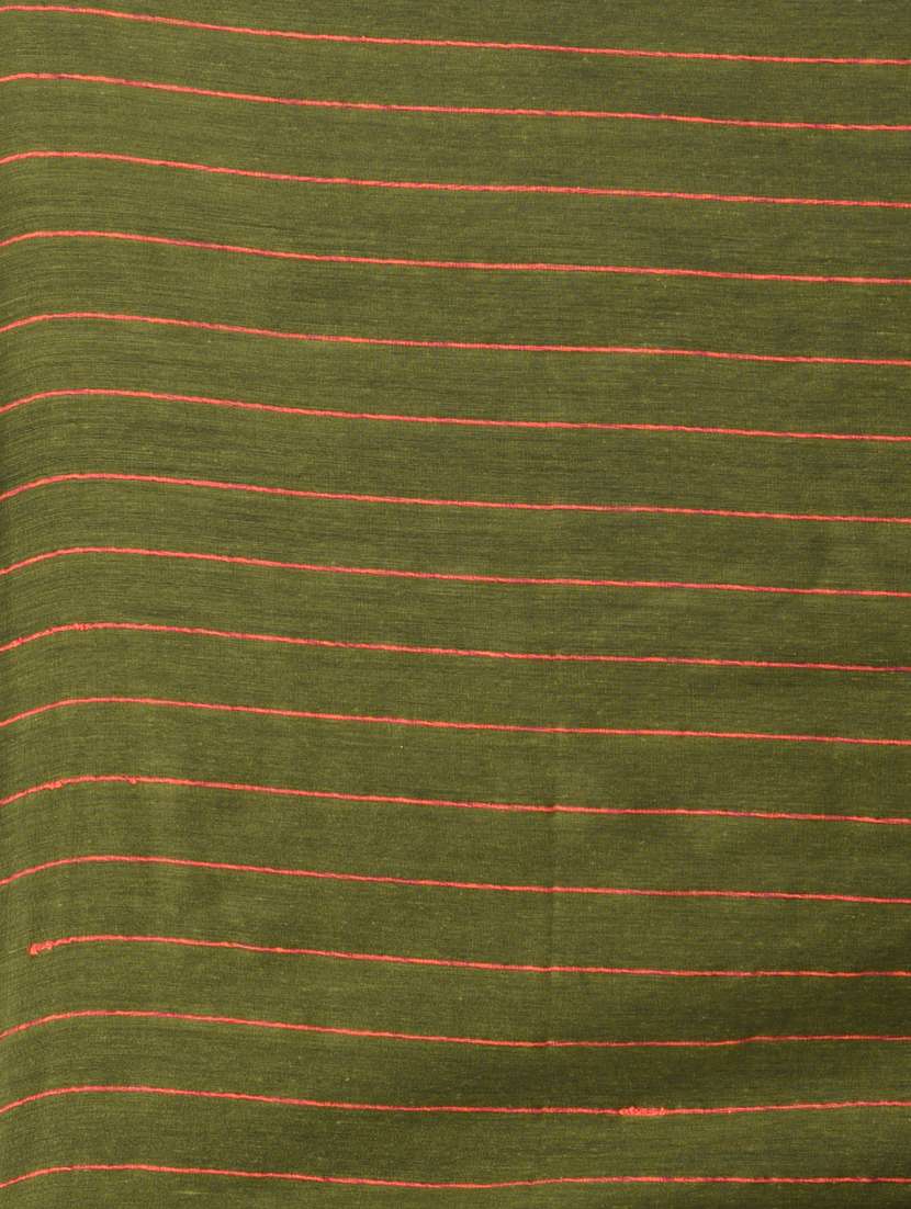 women striped handloom saree with blouse - 21839789 -  Standard Image - 4