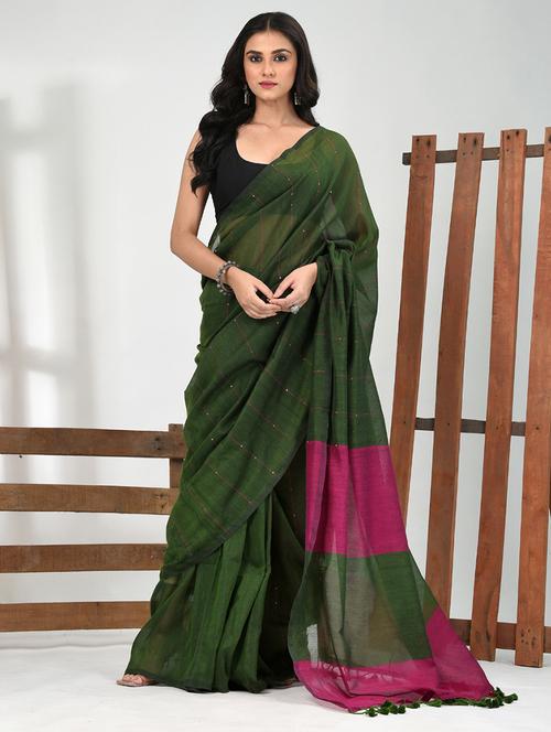women striped handloom saree with blouse - 21839827 -  Standard Image - 0