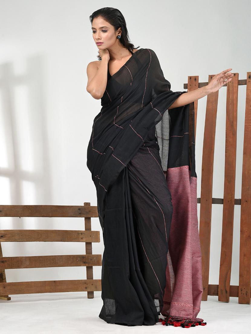 women striped handloom saree with blouse - 21839836 -  Zoom Image - 0