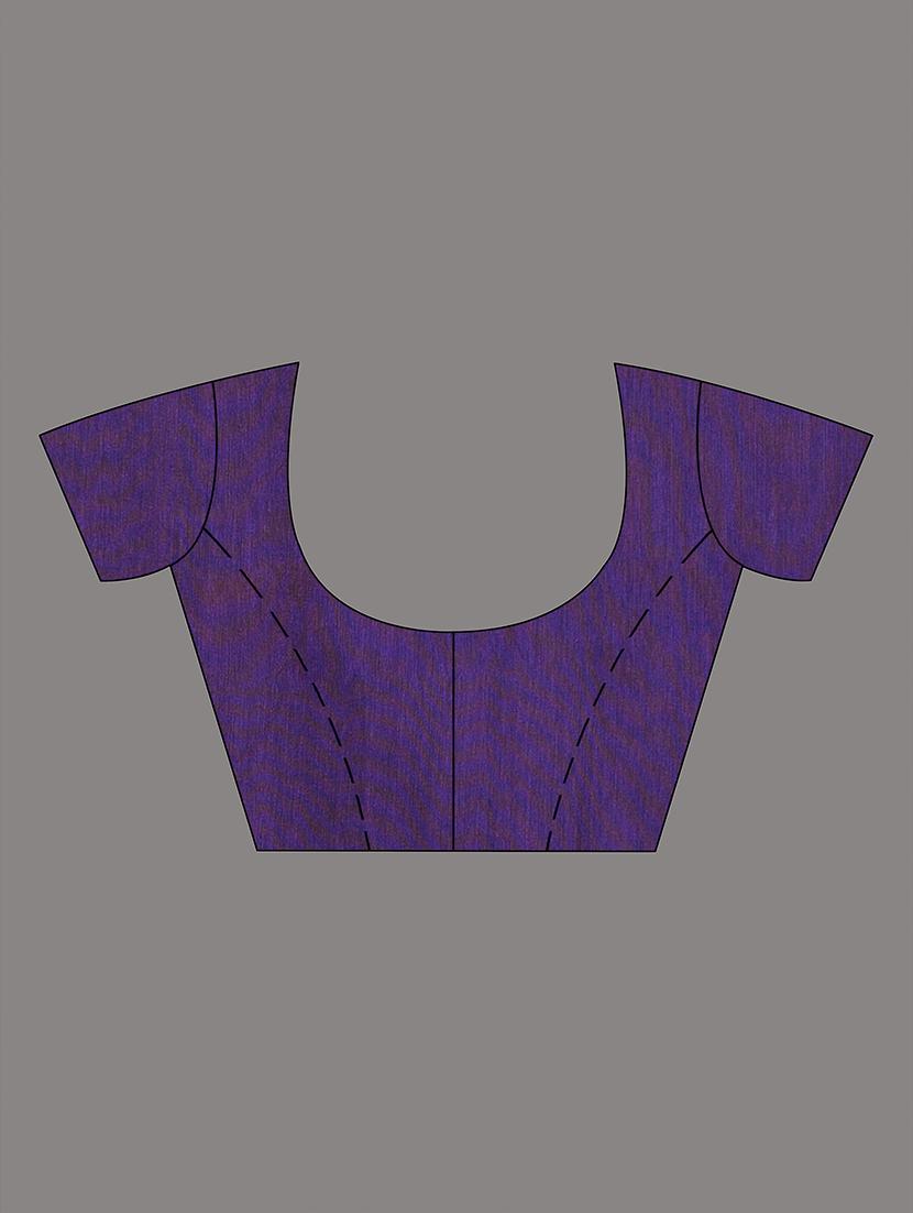 women striped handloom saree with blouse - 21839841 - Standard Image - 4