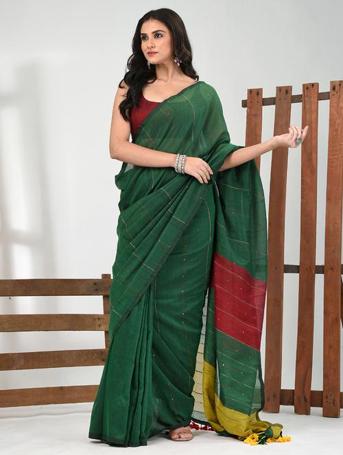 women striped handloom saree with blouse - 21839855 -  Standard Image - 0