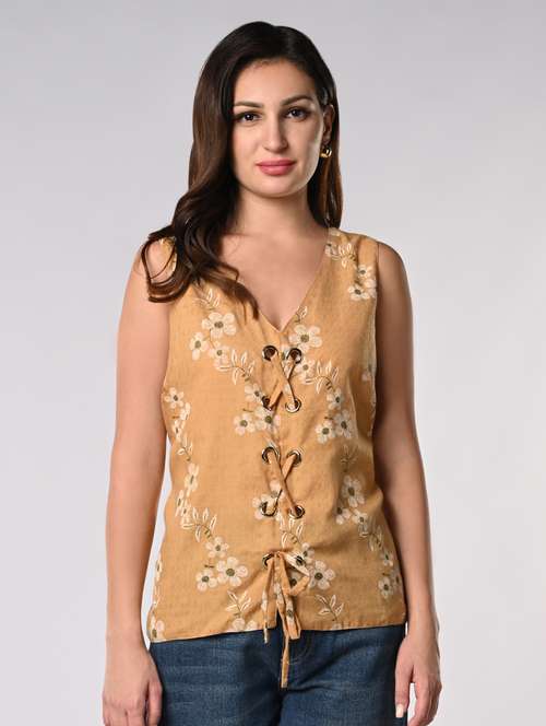 women floral printed sleeveless regular top - 21840229 -  Standard Image - 0