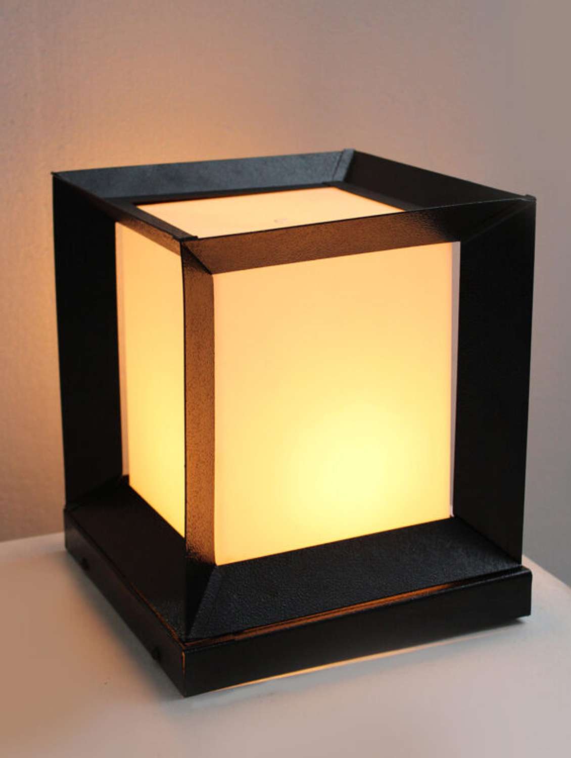 modern black outdoor gate light & pillar lamp