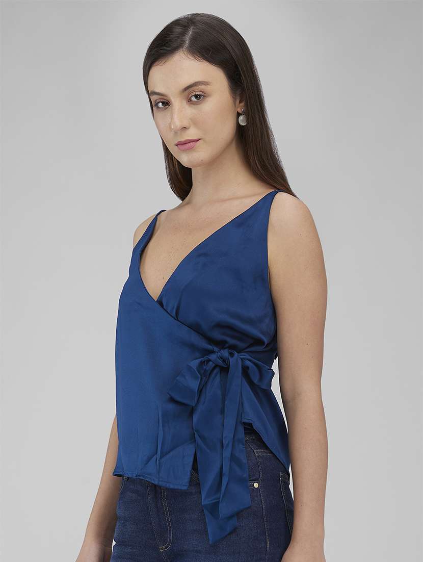 women solid shoulder strap wrap top - 21840803 - Standard Image - 1