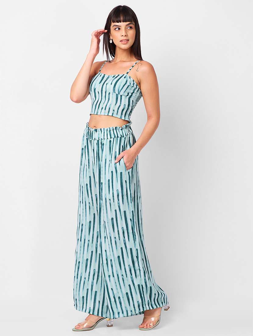 women printed top and palazzo co-ord set - 21840849 - Standard Image - 1
