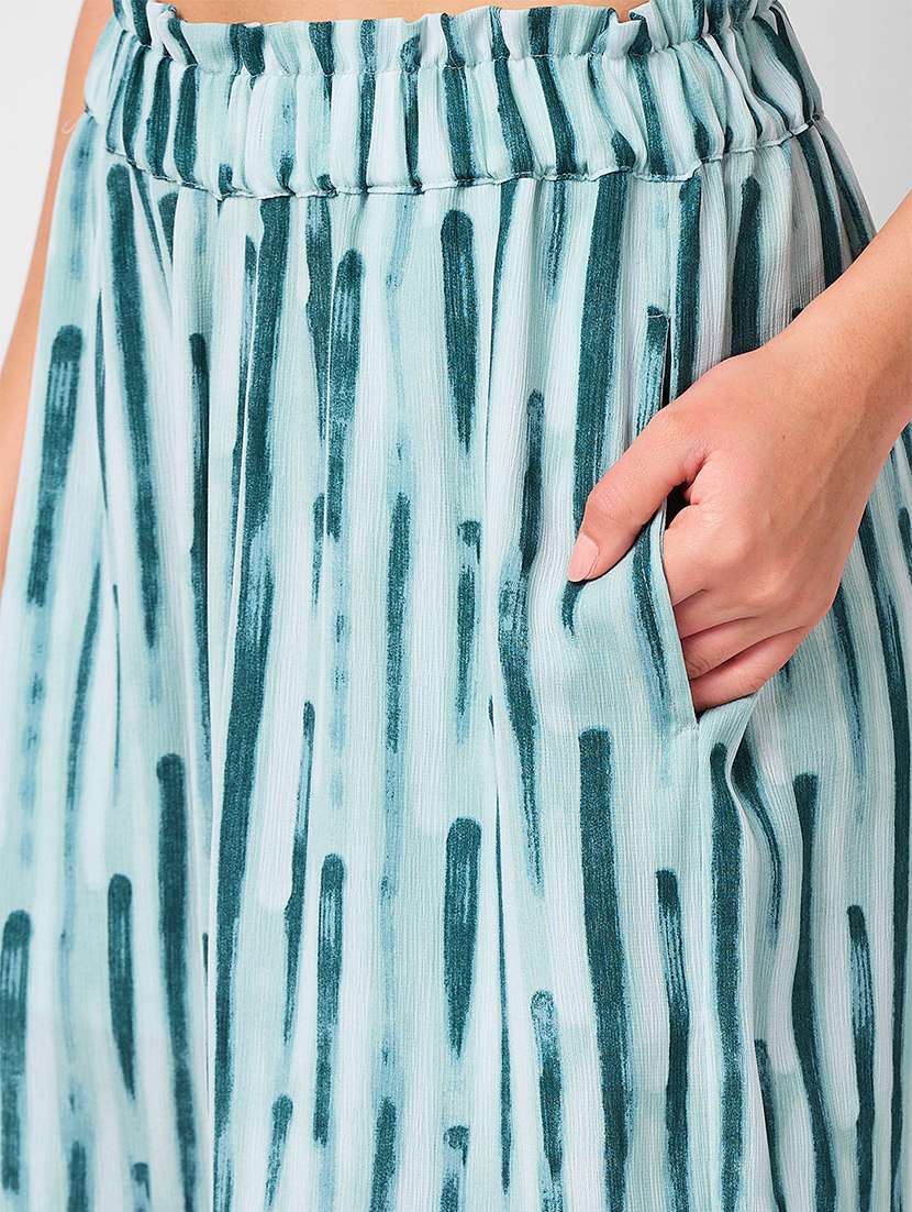 women printed top and palazzo co-ord set - 21840849 - Standard Image - 4