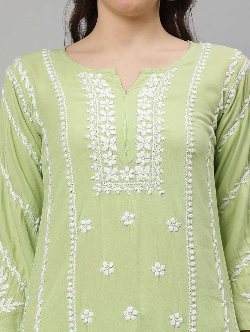 women chikankari three quarter sleeve kurta pant set - 21841512 -  Standard Image - 4