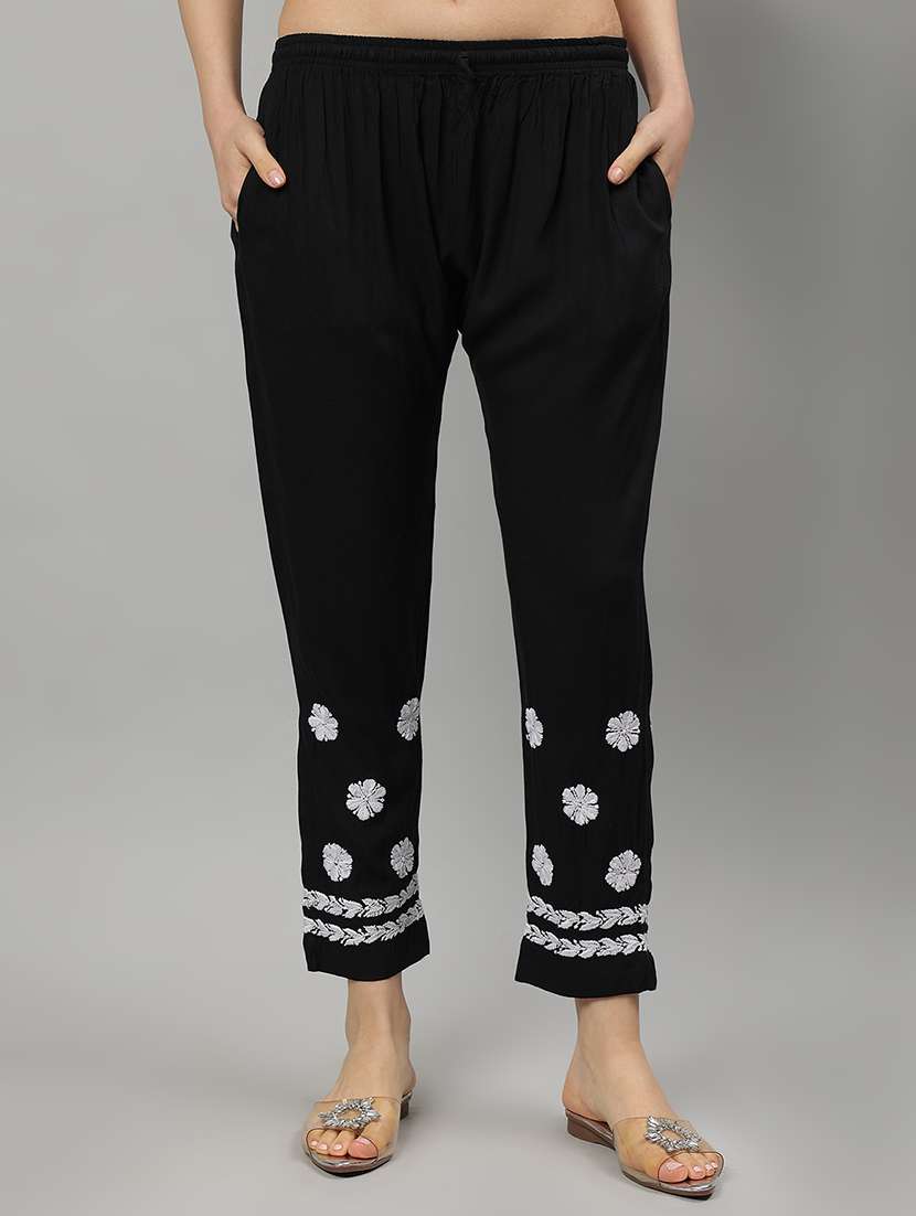 women chikankari three quarter sleeve kurta pant set - 21841517 -  Standard Image - 6