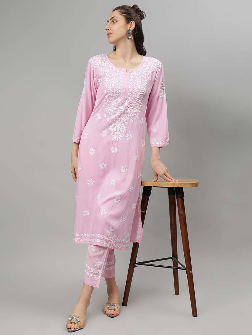 women chikankari three quarter sleeve kurta pant set - 21841520 -  Standard Image - 4