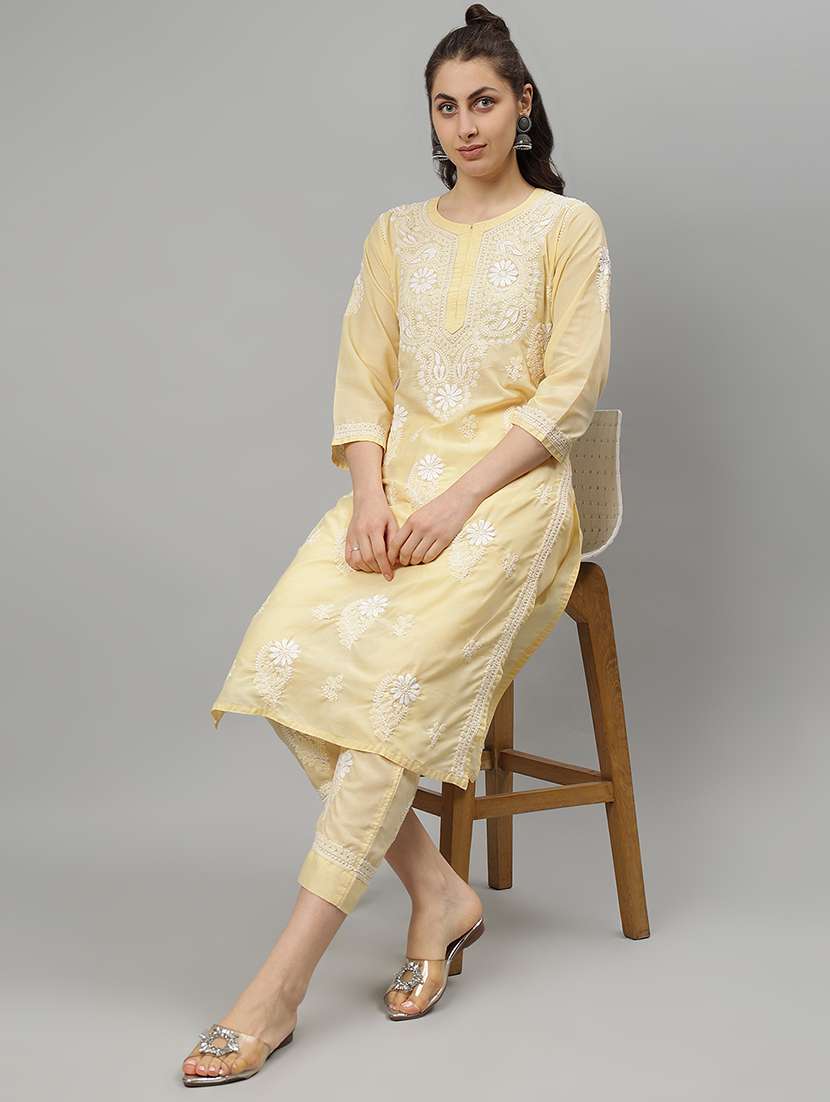 women chikankari three quarter sleeve kurta pant set - 21841523 -  Standard Image - 4