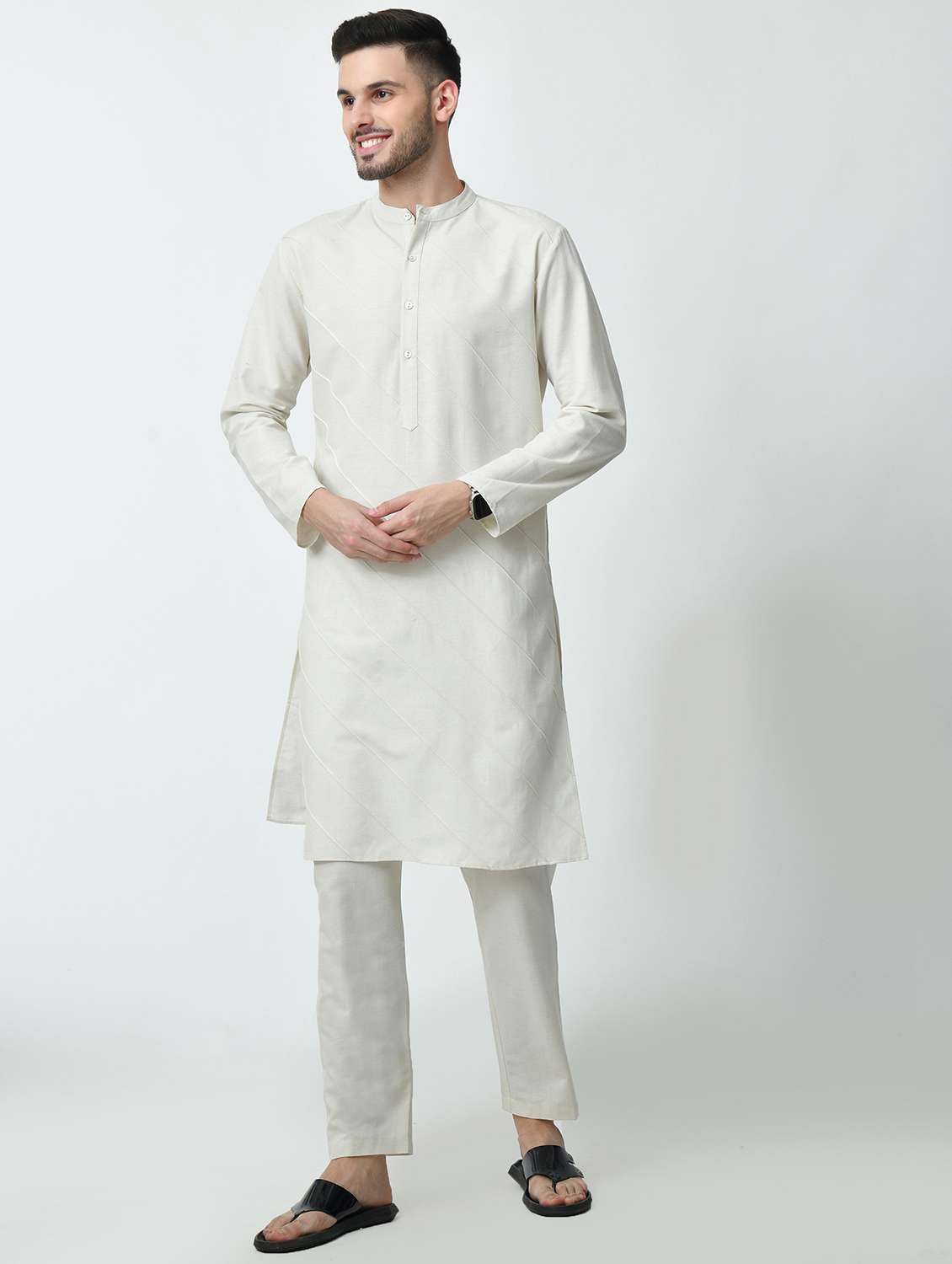 men solid mandarin neck long kurta - 21841530 - Standard Image - 1