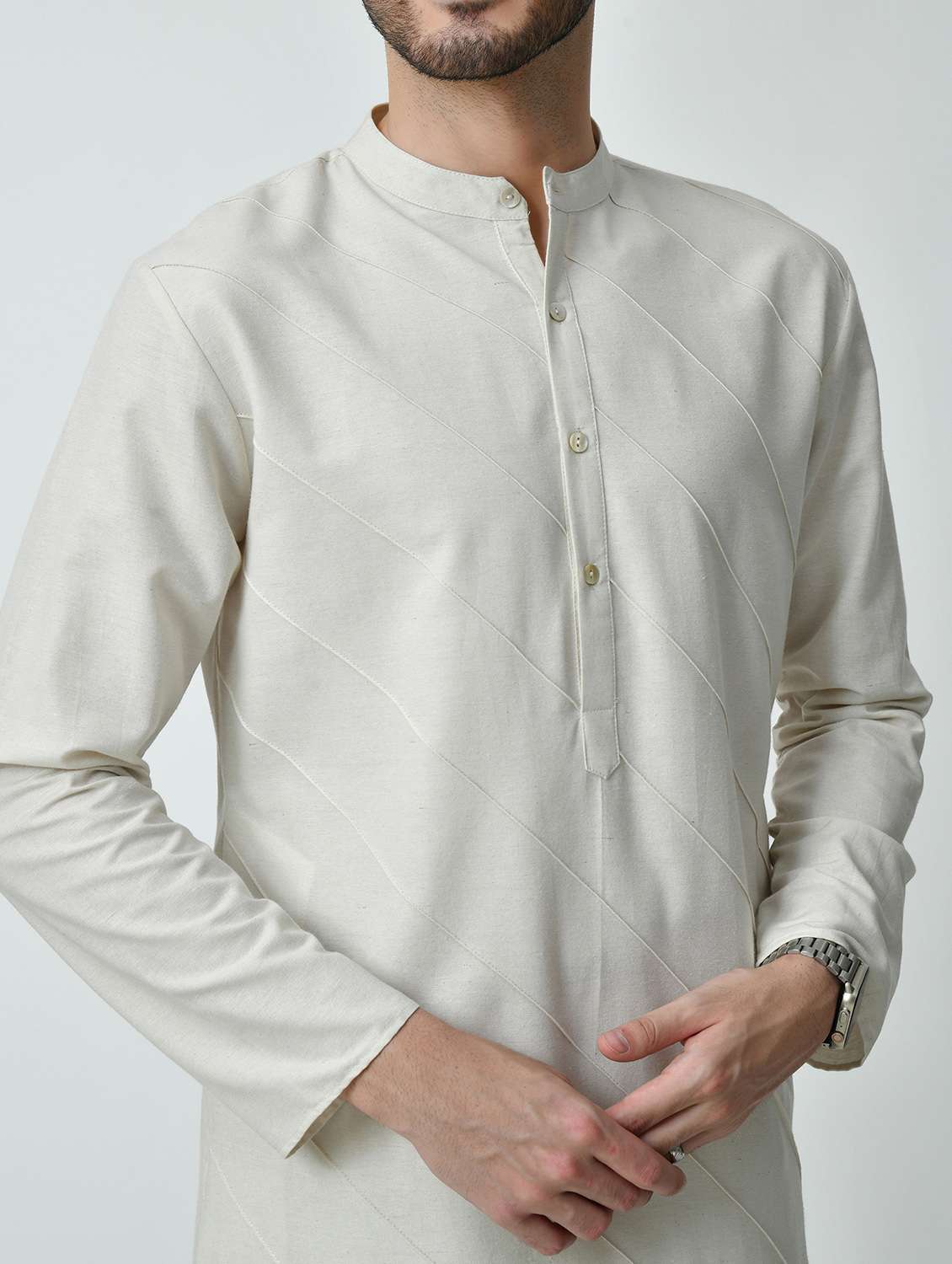 men solid mandarin neck long kurta - 21841530 - Standard Image - 4