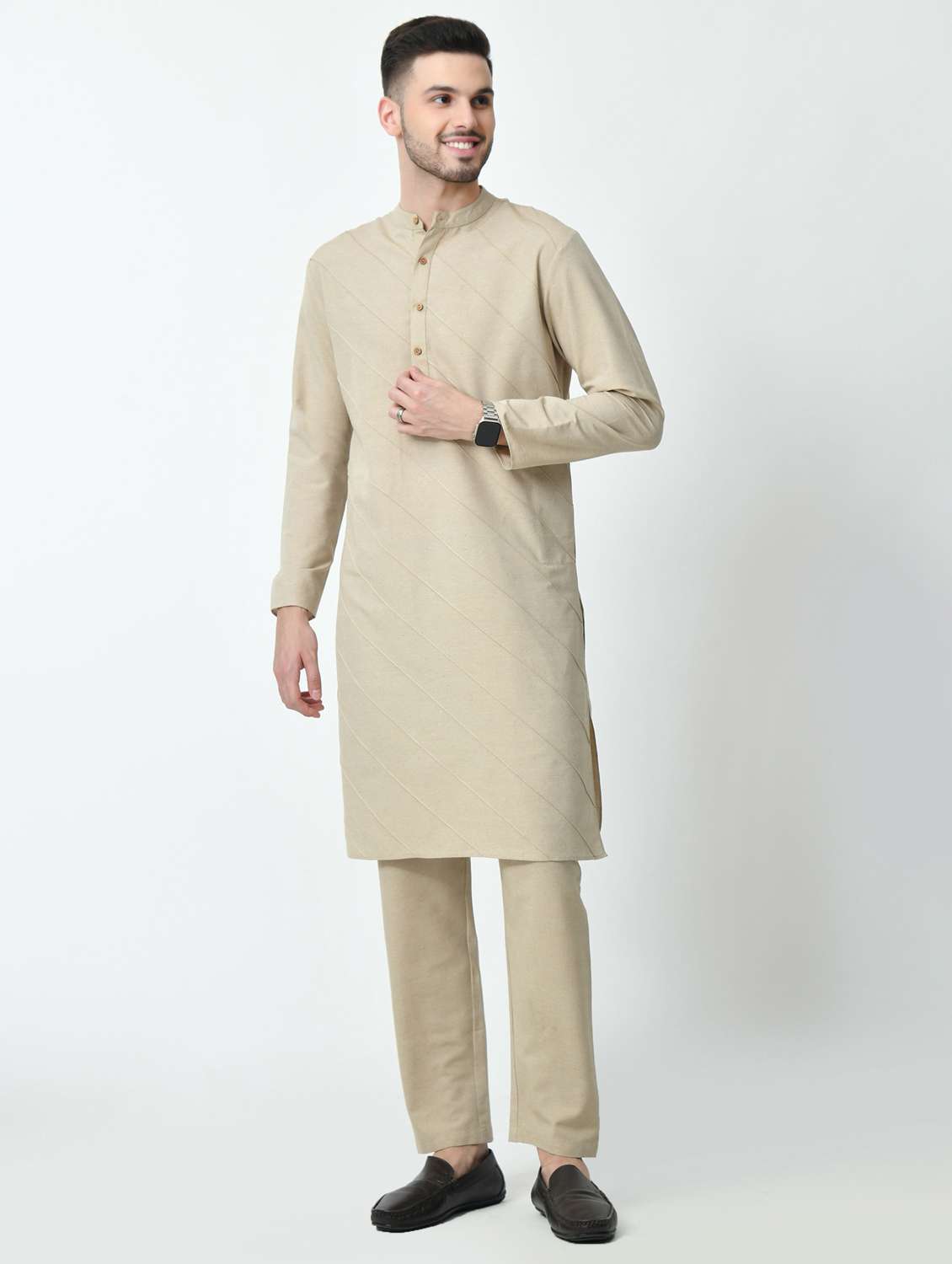 men solid mandarin neck long kurta - 21841531 -  Standard Image - 1