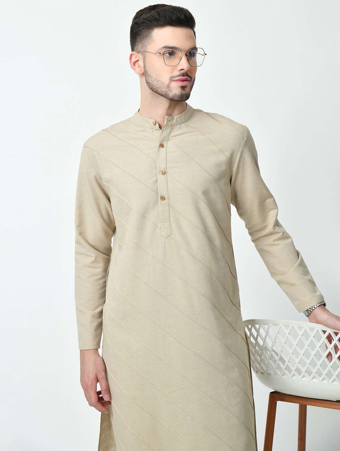 men solid mandarin neck long kurta - 21841531 -  Standard Image - 4