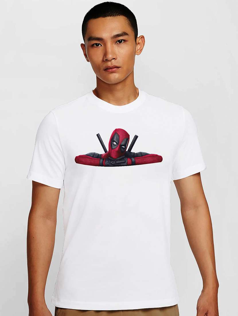 men white chest print regular fit t-shirt