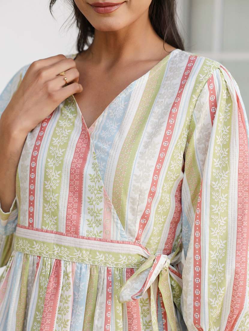 women printed puff sleeves flared kurti - 21842905 -  Standard Image - 4