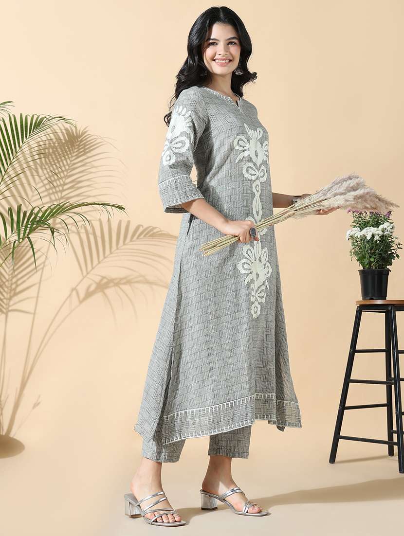 women grey three quarter sleeve kurta pant set - 21842933 -  Standard Image - 4