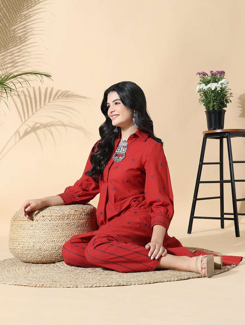 women red three quarter sleeve kurta pant set - 21842943 -  Standard Image - 1
