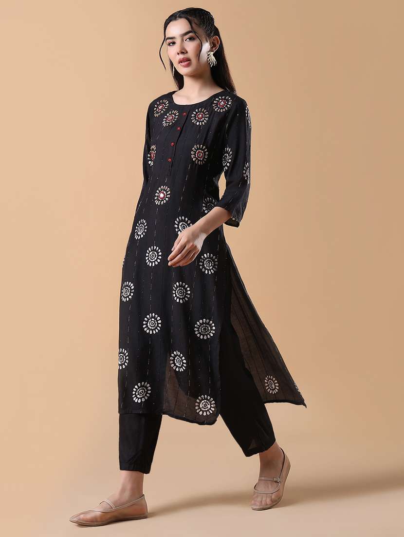 women three quarter sleeve kurta pant with dupatta set - 21842946 -  Standard Image - 1