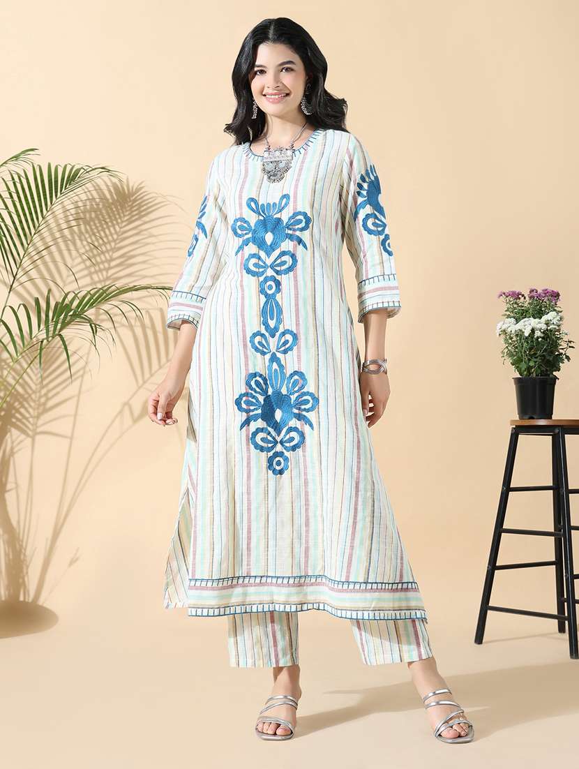 women embroidered three quarter sleeve kurta pant set
