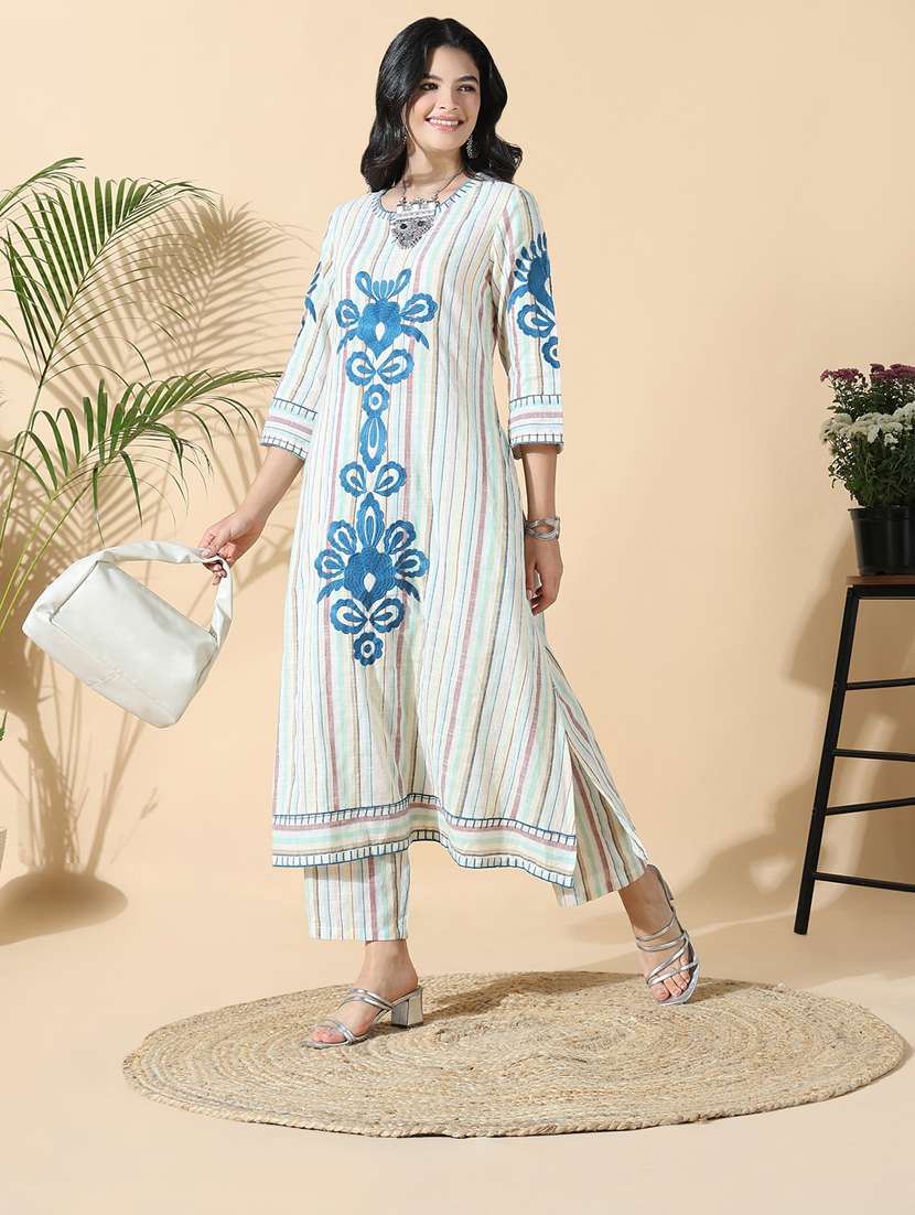 women embroidered three quarter sleeve kurta pant set - 21842948 -  Standard Image - 4