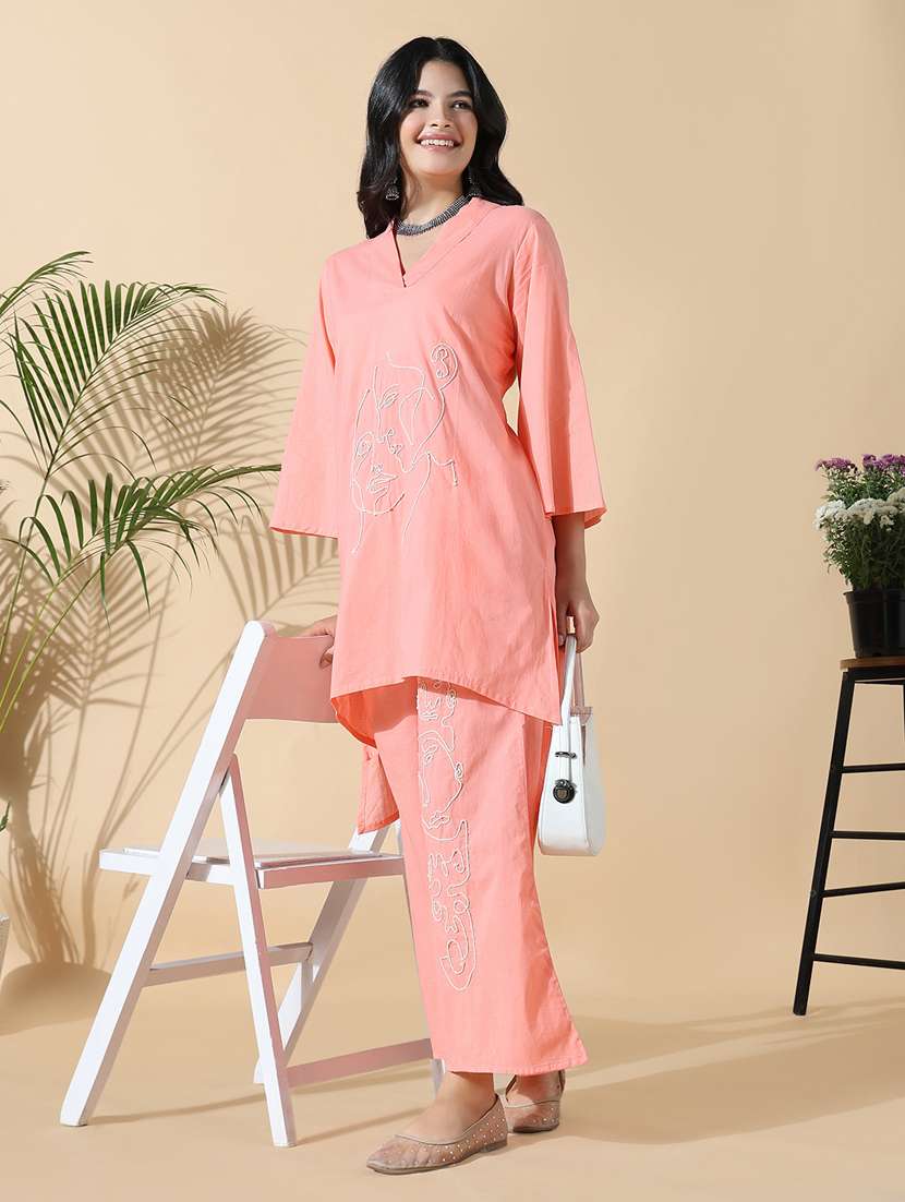 women peach embroidered kurta palazzo set  - 21842973 -  Standard Image - 4