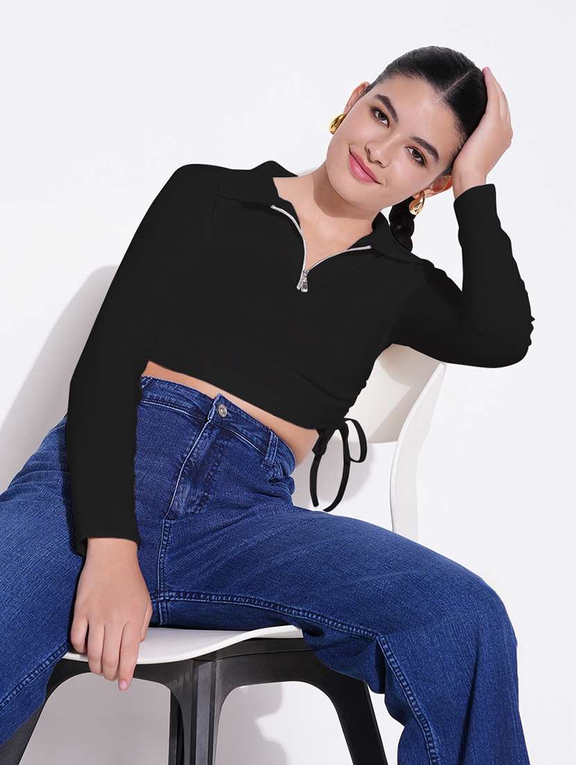 women solid collared ruched crop top