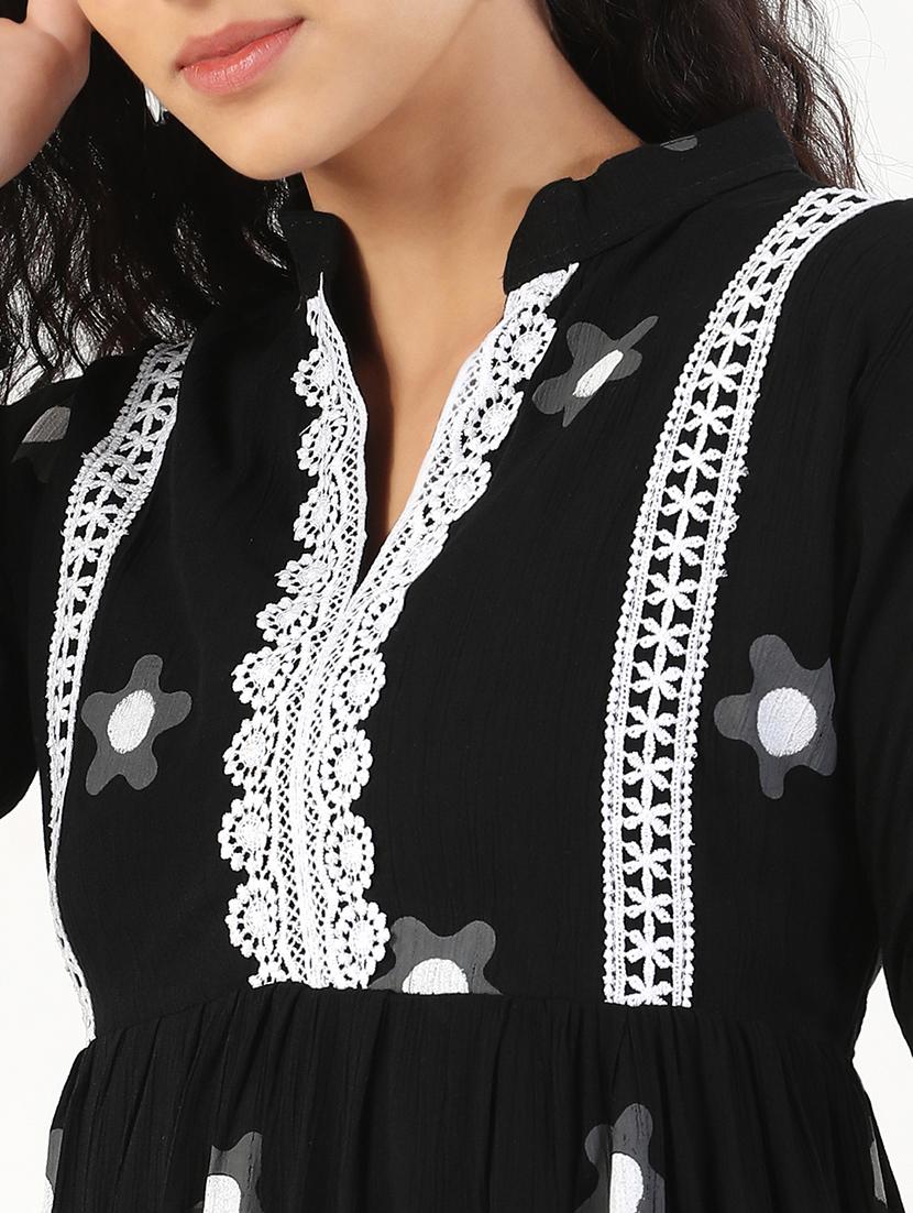 women printed bell sleeves flared kurti - 21843048 - Standard Image - 4