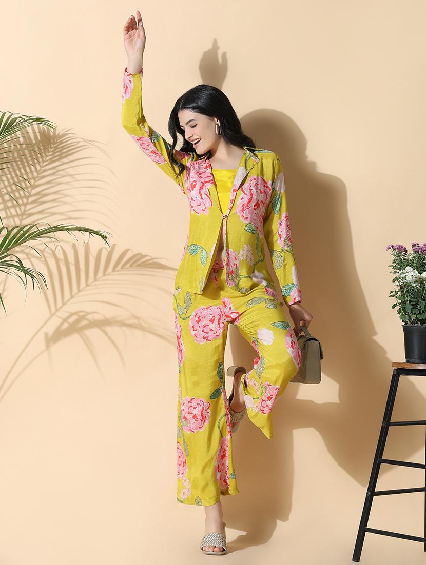 women floral print blazer and trousers with top set - 21843056 -  Standard Image - 1