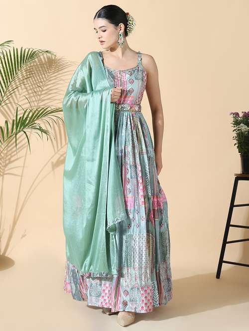 women printed sleeveless kurta pant with dupatta set - 21843142 - Standard Image - 0