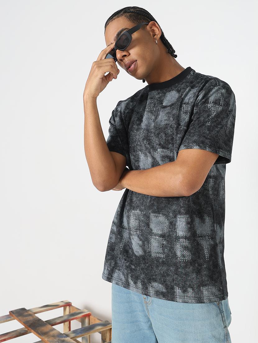 men all over print round neck regular fit t-shirt - 21843265 - Zoom Image - 0