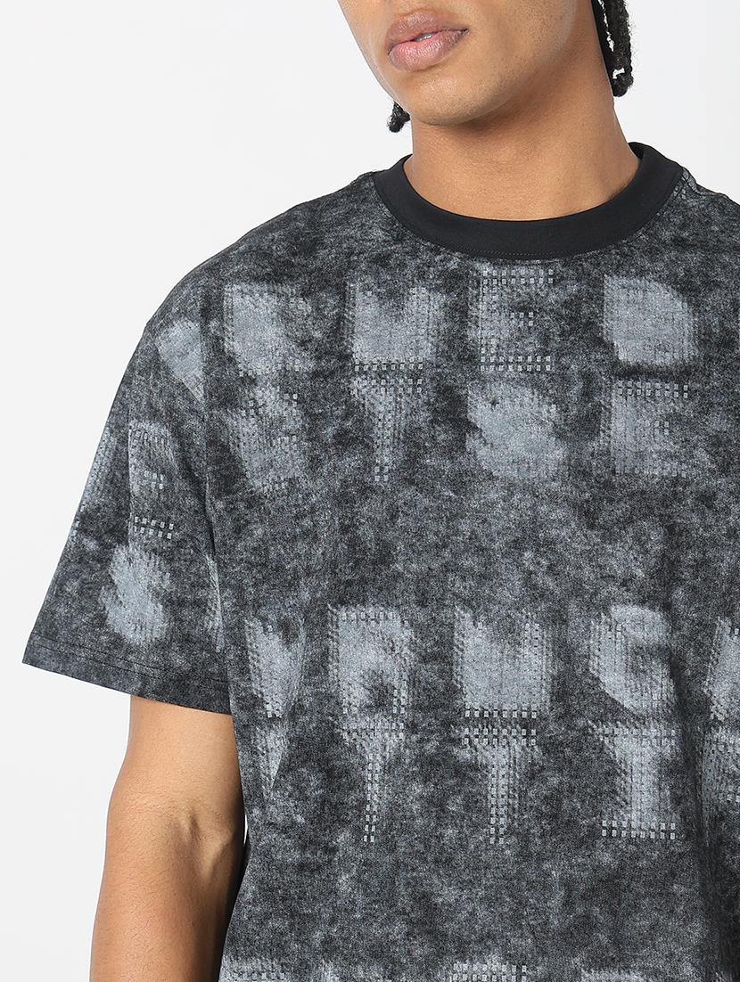 men all over print round neck regular fit t-shirt - 21843265 - Standard Image - 4