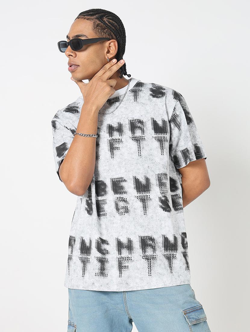 men all over print round neck regular fit t-shirt - 21843266 - Zoom Image - 0