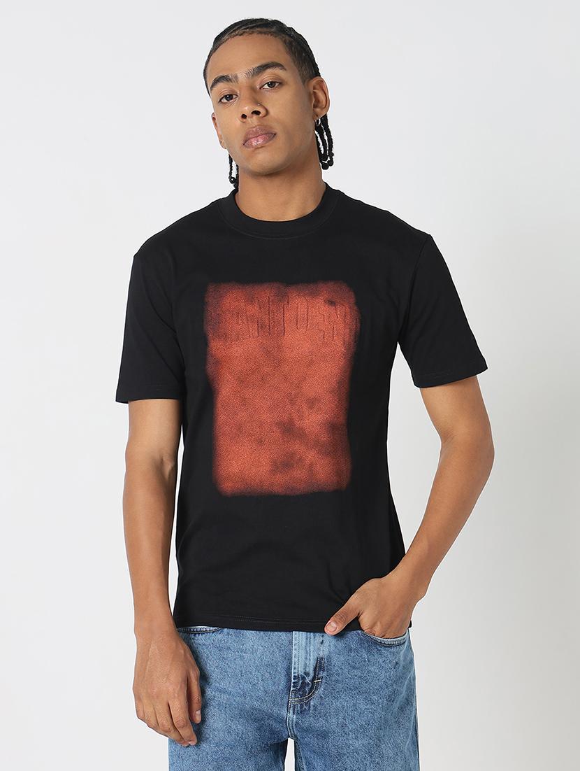 men front print round neck regular fit t-shirt - 21843291 -  Standard Image - 1