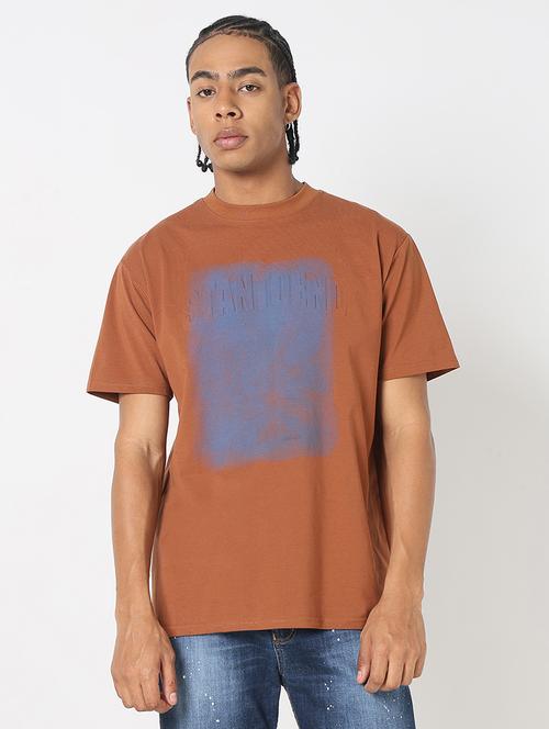 men front print round neck regular fit t-shirt - 21843292 - Standard Image - 0