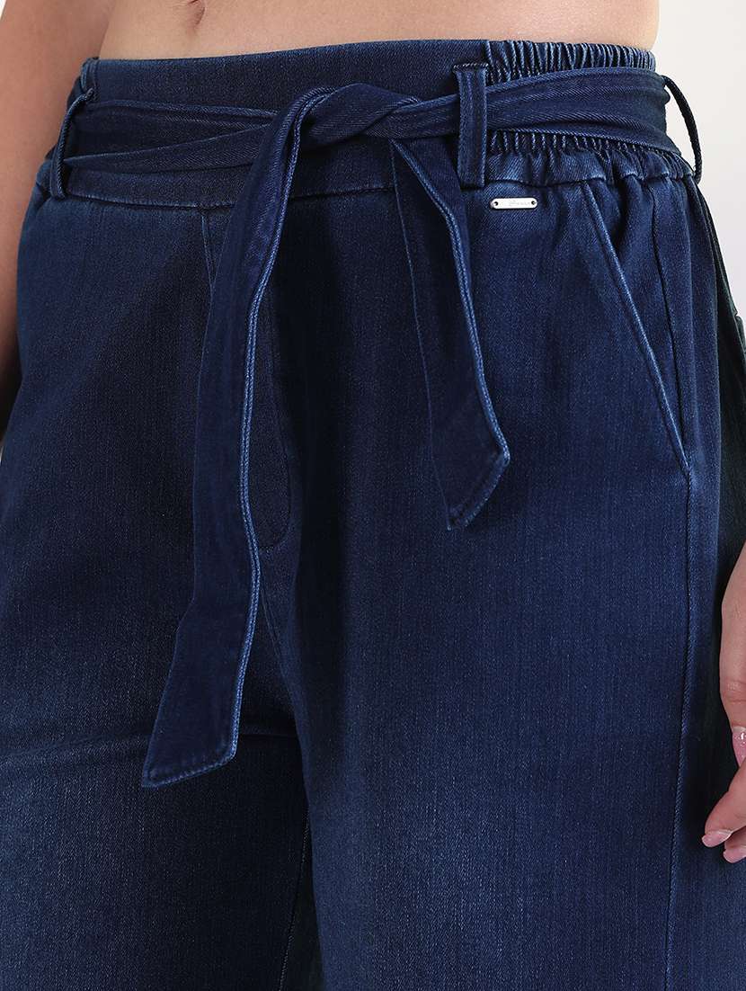 women mid rise straight sit jean - 21843336 -  Standard Image - 4