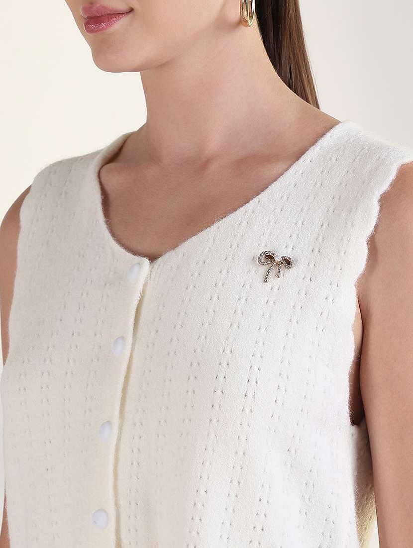 women self designed sleeveless crop top - 21843378 -  Standard Image - 4