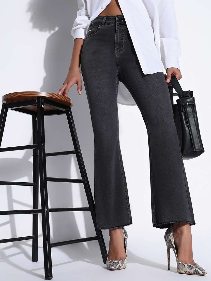 women solid mid rise bootcut jeans