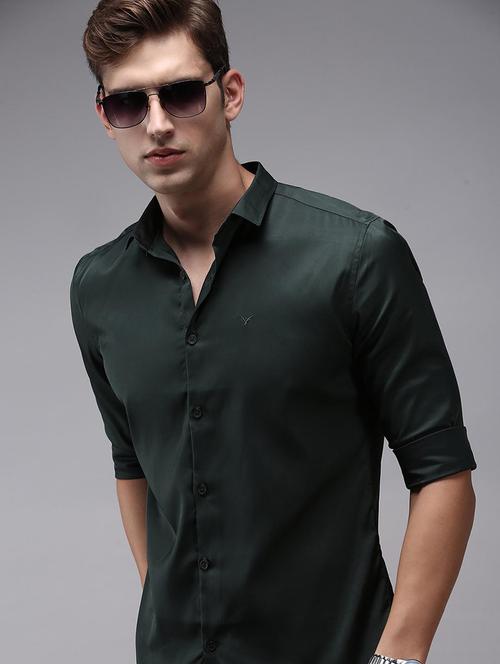 men green solid long sleeve slim fit casual shirt - 21843843 - Standard Image - 0