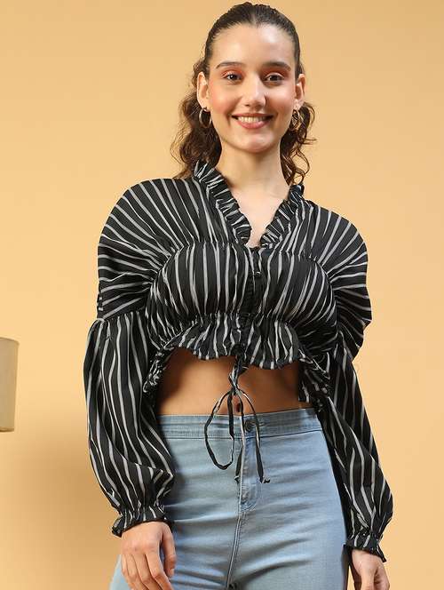 women striped puff sleeves crop top - 21843854 -  Standard Image - 0