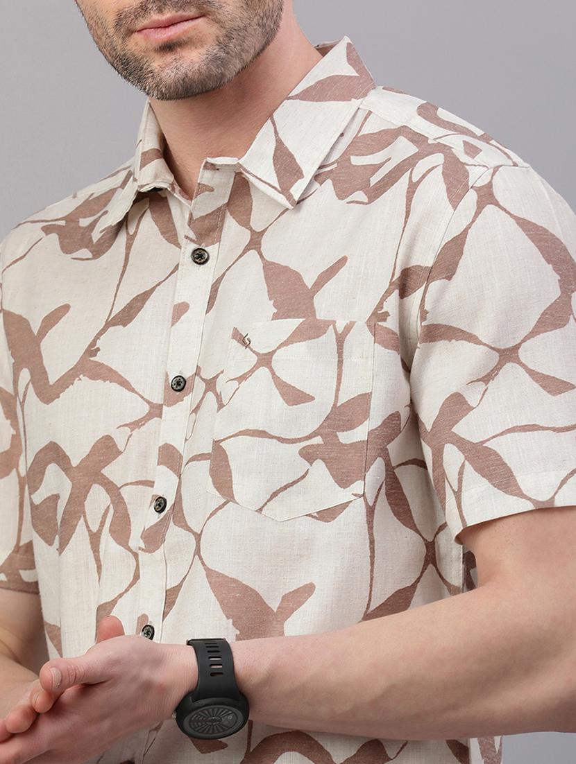men printed short sleeve slim fit casual shirt - 21843935 - Standard Image - 4