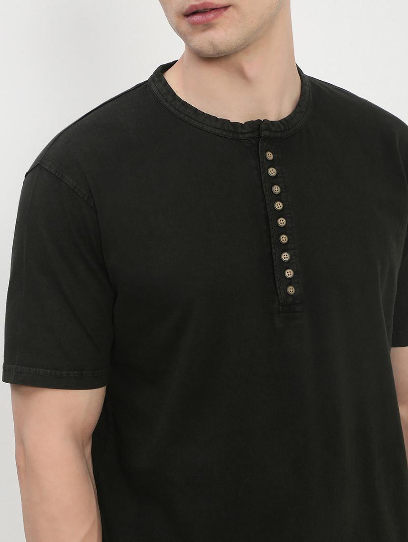 men bleck short sleeve solid slim fit t-shirt - 21843962 - Standard Image - 4
