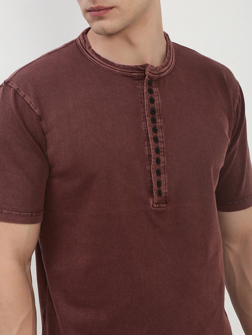 men brown short sleeve solid slim fit t-shirt - 21843973 - Standard Image - 4