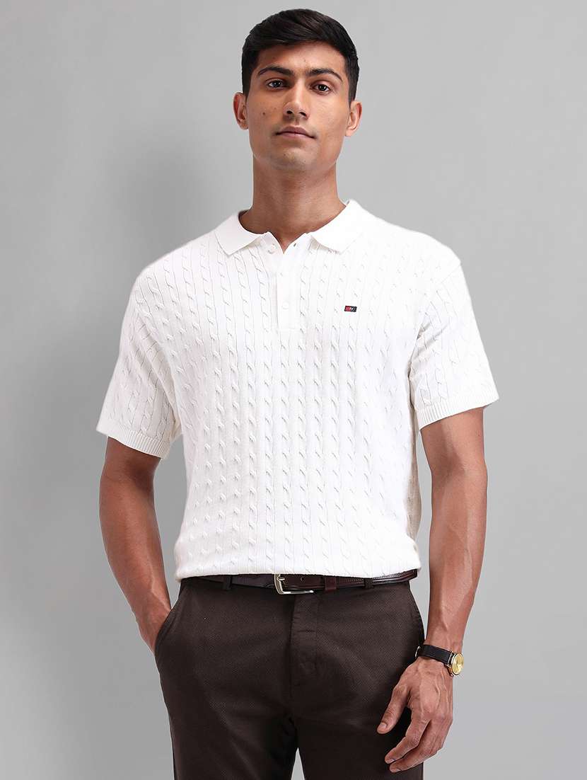 men textured short sleeves polo t-shirt