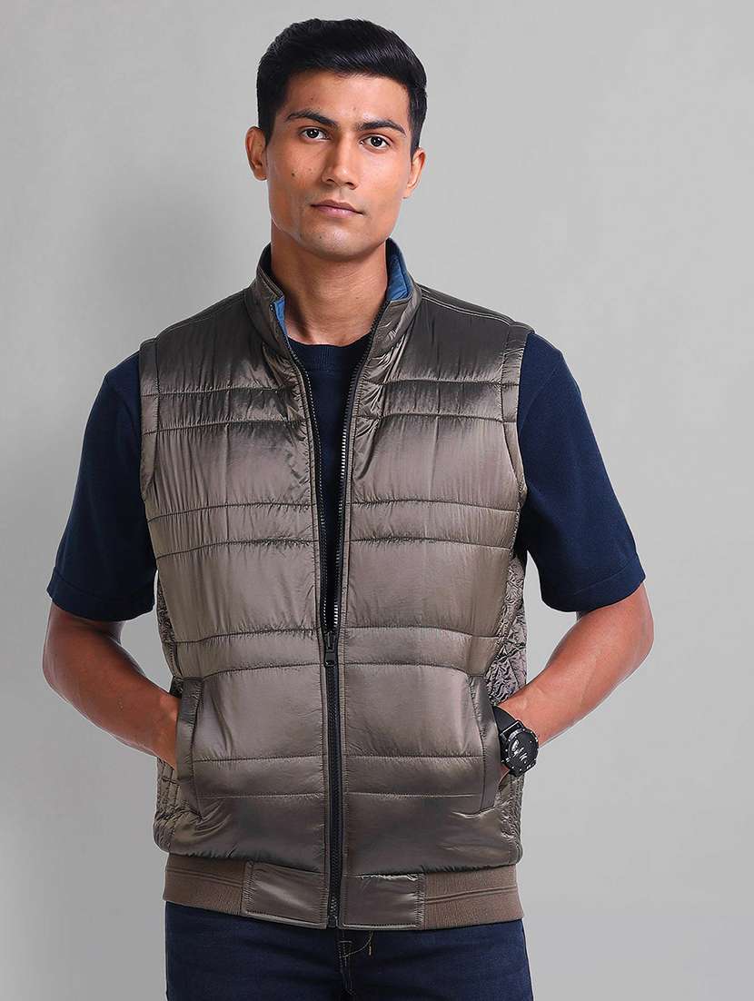men brown solid sleeveless quilted jacket