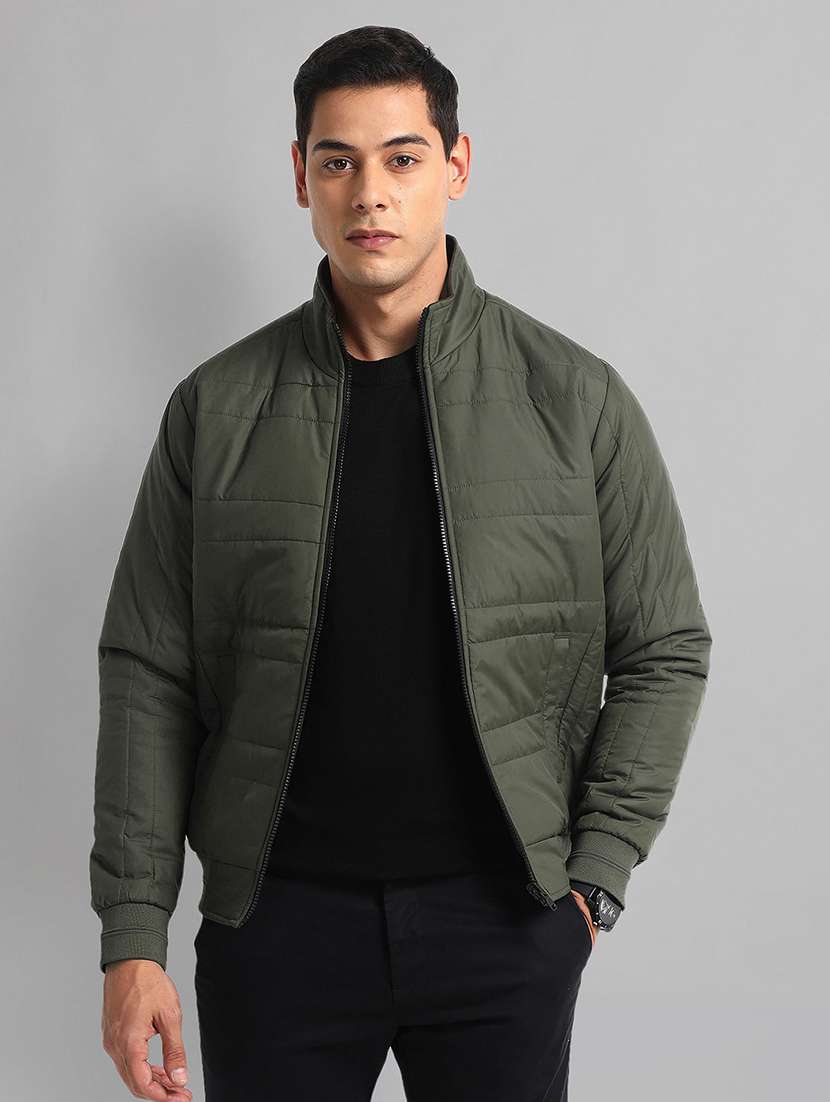 men green solid long sleeve quilted jacket