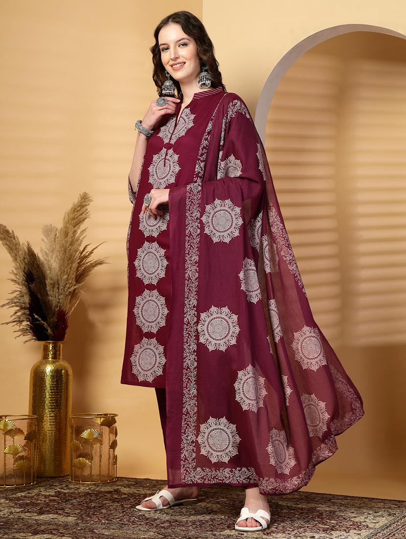 women three quarter sleeve kurta pant with dupatta set - 21844940 - Standard Image - 1
