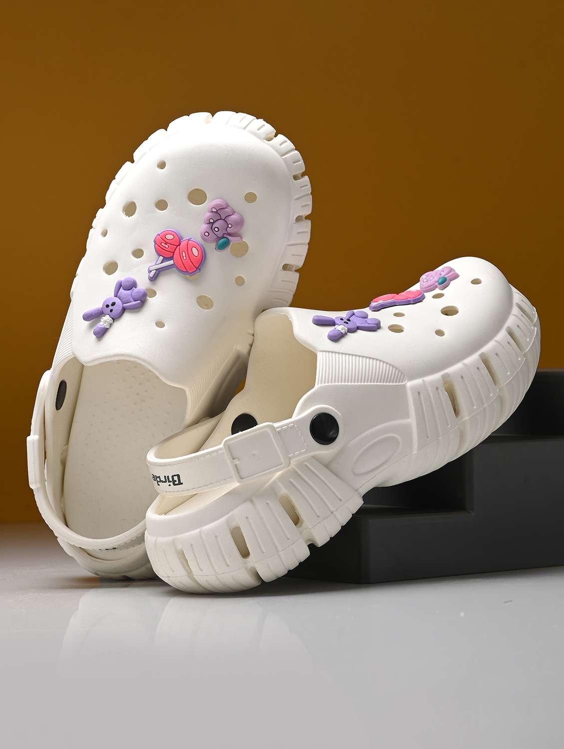 women white solid clogs
