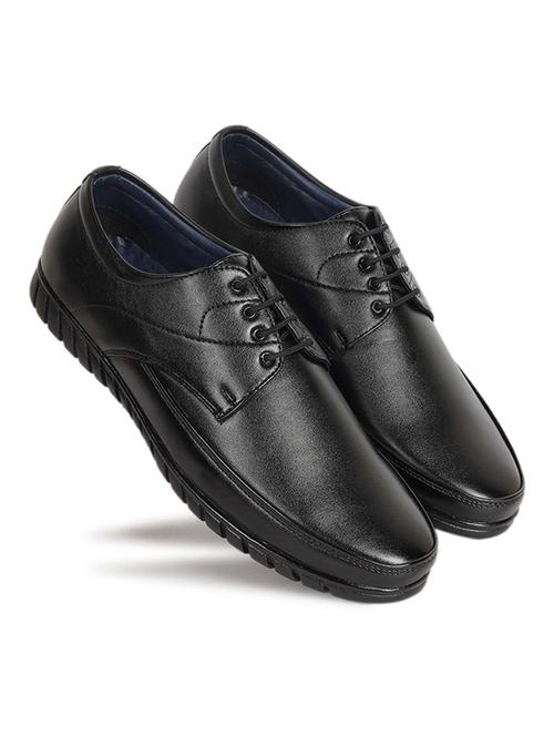 men black lace up derby - 21853481 -  Standard Image - 0